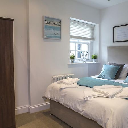 Finchley Central Luxury 3 Bed Triplex Loft Style Apartment هيندون المظهر الخارجي الصورة