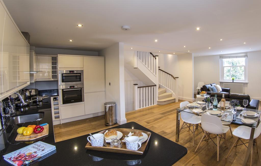 Finchley Central Luxury 3 Bed Triplex Loft Style Apartment هيندون المظهر الخارجي الصورة